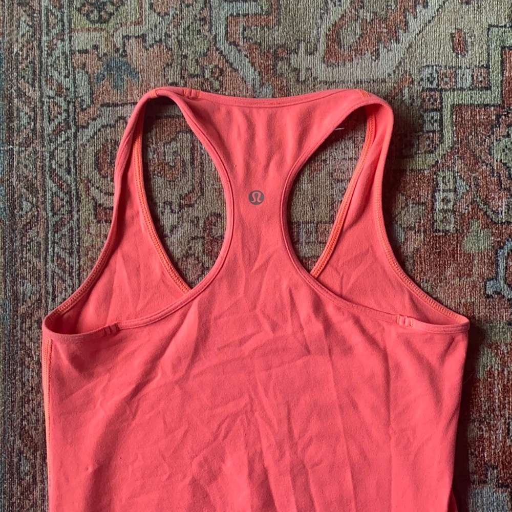 Lululemon tank
